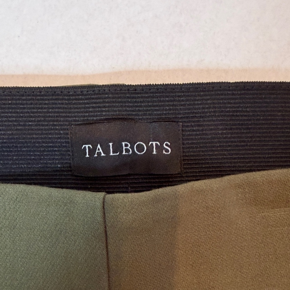 Talbots Olive Green Women's Trousers - Picture 3 of 16